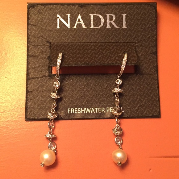 NADRI NWT freshwater pearl earrings and pendant - Picture 6 of 7